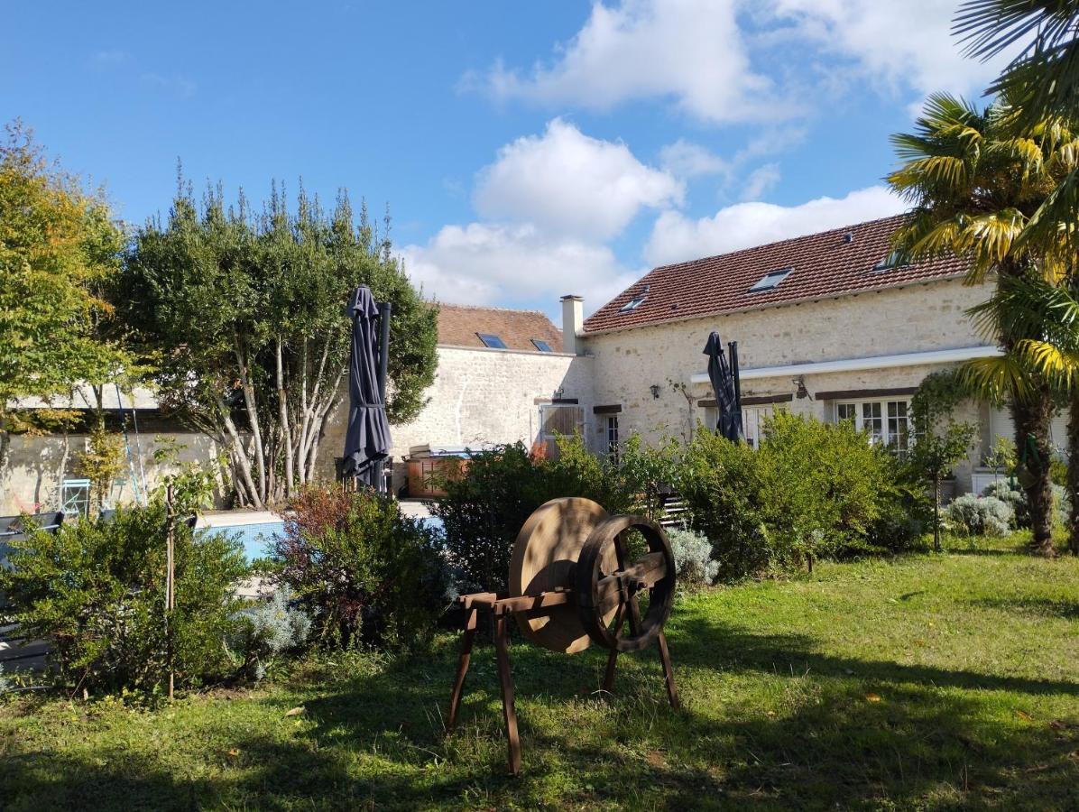 Domaine Chapelle Appartement La Chapelle-la-Reine Buitenkant foto